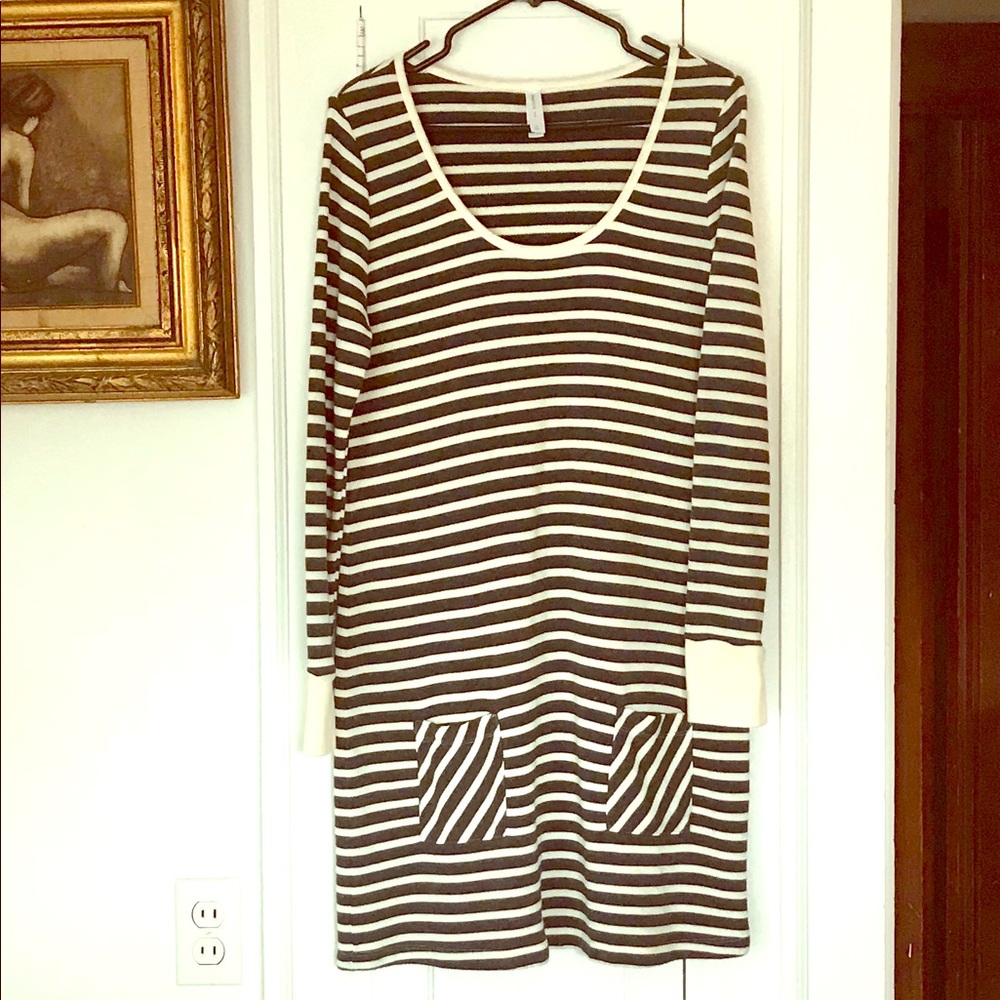 Gap Body so-soft dress. Pocketttsss!